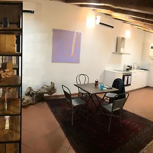 Isola Libera Milan