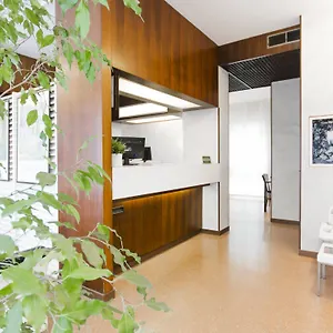 https://hotel-molise-2.it-lombardy.com