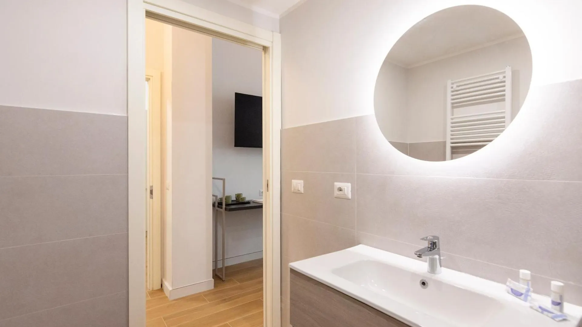 Italianflat - Navigli Suite Milan Guest house